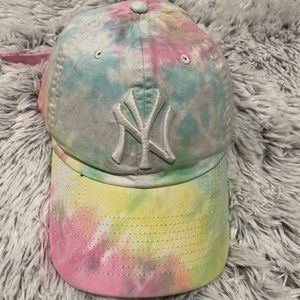 Tie dye yankee hat